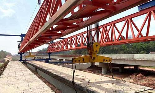 陕西宝鸡架桥机租赁厂家100吨架桥机大梁安装